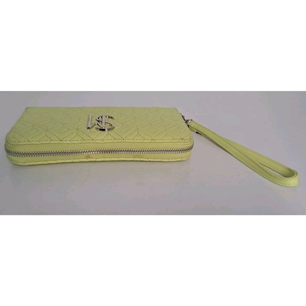 Steve Madden Zip Around Clutch Wallet Wristlet Quilted Yellow Multicompartment - Picture 4 of 9